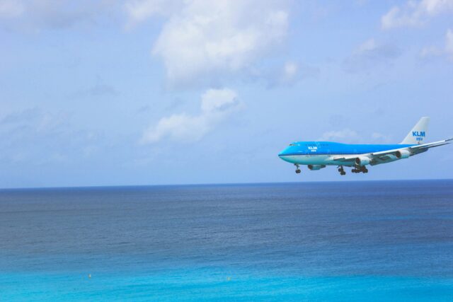 747 Landing